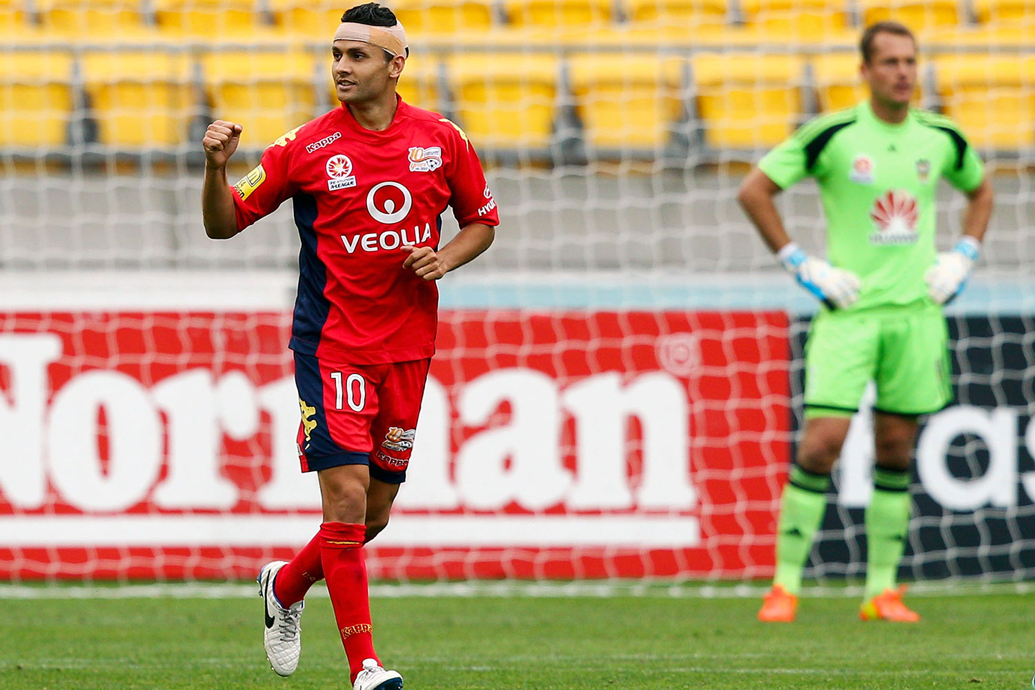 Marcelo Carrusca celebrates his penalty against Wellington in 2014
