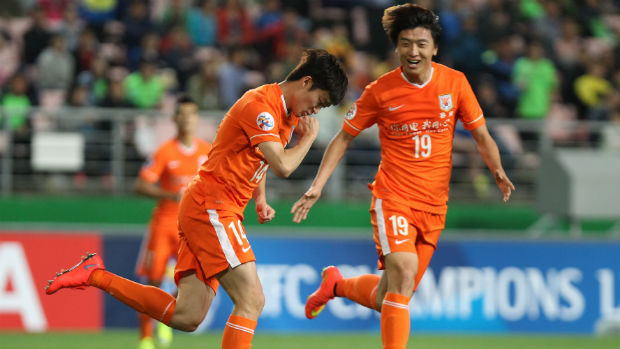 Who are Shandong Luneng Adelaide United