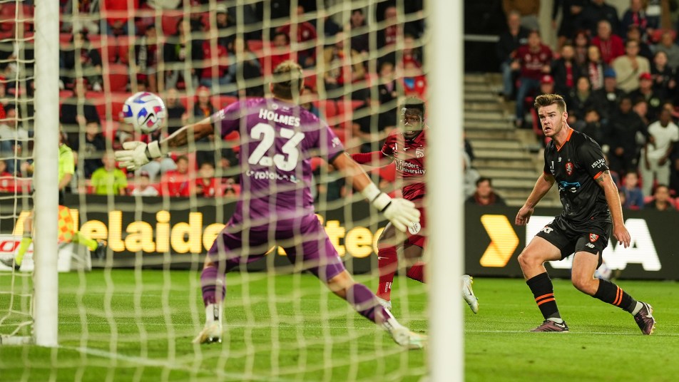 Adelaide United has defeated Brisbane Roar 2-1 at Coopers Stadium on Saturday night.