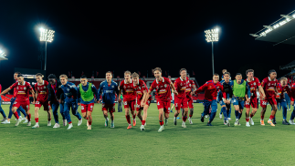 Young Guns demolish reigning Champs as Reds record win for the ages